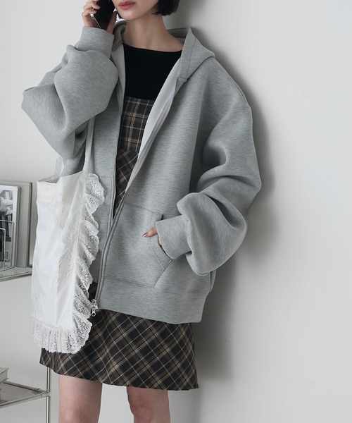 forksy.(フォルクシー)の「【forksy.】レースピローデザイン ビッグショルダートートバッグ(トートバッグ・レディース・オフホワイト/ブラック・FREE)」の7枚目の写真