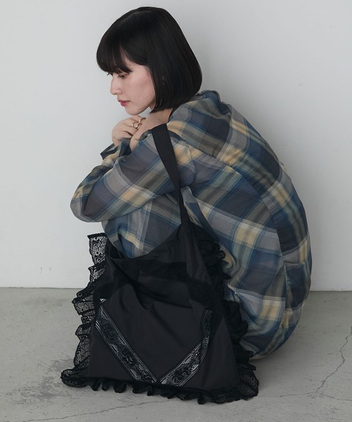 forksy.(フォルクシー)の「【forksy.】レースピローデザイン ビッグショルダートートバッグ(トートバッグ・レディース・オフホワイト/ブラック・FREE)」の18枚目の写真