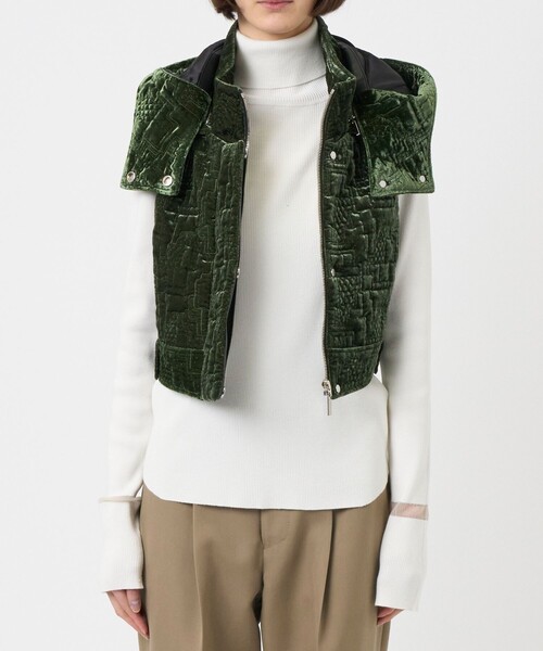 MURRAL（ミューラル）の「【MURRAL/ミューラル】Symbolic embroidery velvet sleeveless jacket/ベルベットベスト（ベスト・レディース・グリーン・FREE）」の7枚目の写真