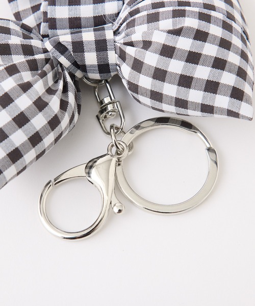 one after another NICE CLAUP（ワンアフターアナザーナイスクラップ）の「パディングリボンチャーム（チャーム・レディース・サックスブルー系/ホワイト/ブラック系・FREE）」の13枚目の写真