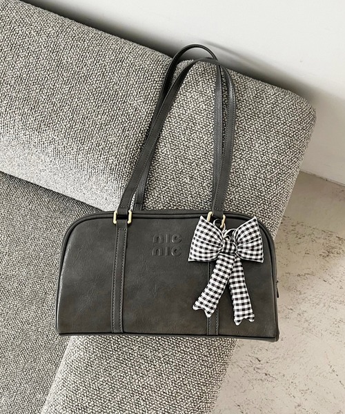 one after another NICE CLAUP（ワンアフターアナザーナイスクラップ）の「パディングリボンチャーム（チャーム・レディース・サックスブルー系/ホワイト/ブラック系・FREE）」の7枚目の写真