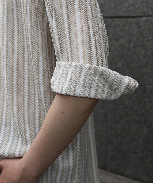 MEN'S BIGI(メンズビギ)の「ドビーストライププルオーバーシャツ(シャツ/ブラウス・メンズ・ピンク/ベージュ/イエロー・03/02/01)」の8枚目の写真