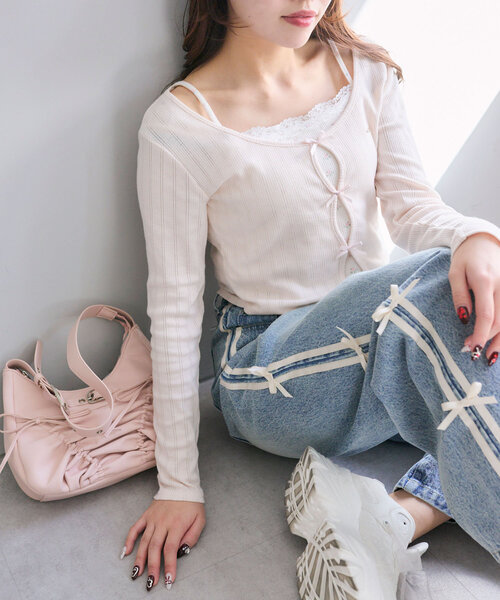 OLIVE des OLIVE（オリーブデオリーブ）の「映えリボントップス（Tシャツ/カットソー・レディース・ブラック/サックスブルー/ピンク/ブルー/オフホワイト/レッド・FREE）」の17枚目の写真