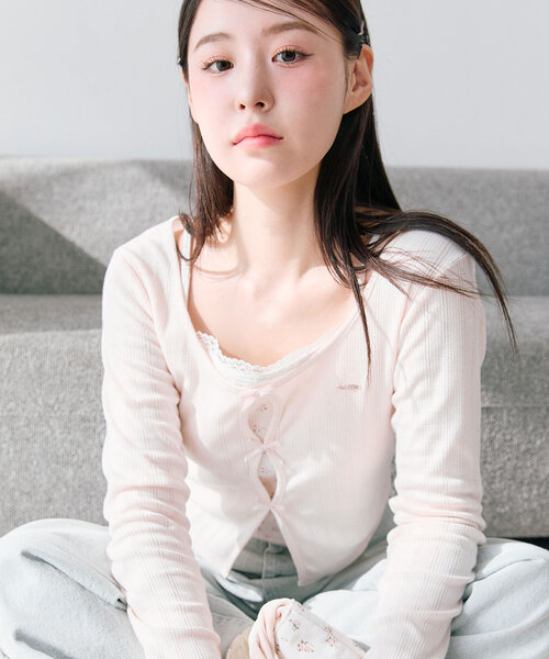 OLIVE des OLIVE（オリーブデオリーブ）の「映えリボントップス（Tシャツ/カットソー・レディース・ブラック/サックスブルー/ピンク/ブルー/オフホワイト/レッド・FREE）」の21枚目の写真