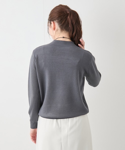 Jayro（ジャイロ）の「ふわもちハイネックニットプルオーバー（Tシャツ/カットソー・レディース・ブラック/グレー/ブルー/ベージュ/オレンジ・FREE）」の21枚目の写真