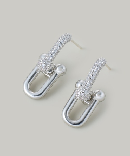 Jolie Toujours(ジョリトゥジュール)の「CZリンクチェーンボリュームピアス(ピアス(両耳用)・レディース・ピンクゴールド/ゴールド/シルバー・FREE)」の2枚目の写真