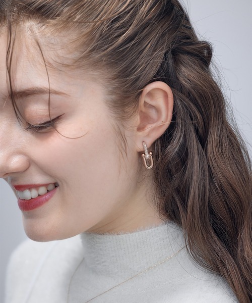 Jolie Toujours(ジョリトゥジュール)の「CZリンクチェーンボリュームピアス(ピアス(両耳用)・レディース・ピンクゴールド/ゴールド/シルバー・FREE)」の7枚目の写真