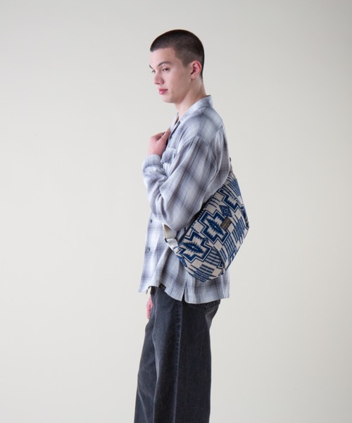 PENDLETON（ペンドルトン）の「ゴブランウェストバッグ（ボディバッグ/ウエストポーチ・メンズ・ブラック系その他2/ホワイト系その他2・FREE）」の16枚目の写真