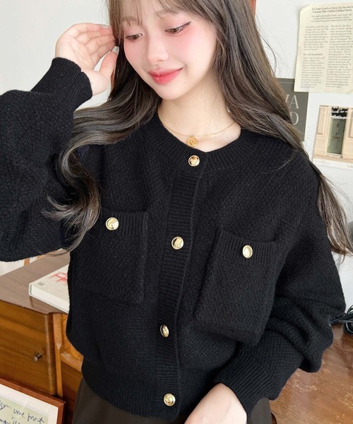 moment+(モーメントプラス)の「Wポケット金ボタンニットカーディガン(カーディガン/ボレロ・レディース・レッド/チャコールグレー/ブラック/アイボリー・L/M)」の3枚目の写真