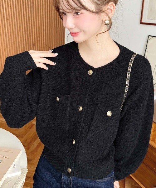 moment+(モーメントプラス)の「Wポケット金ボタンニットカーディガン(カーディガン/ボレロ・レディース・レッド/チャコールグレー/ブラック/アイボリー・L/M)」の5枚目の写真