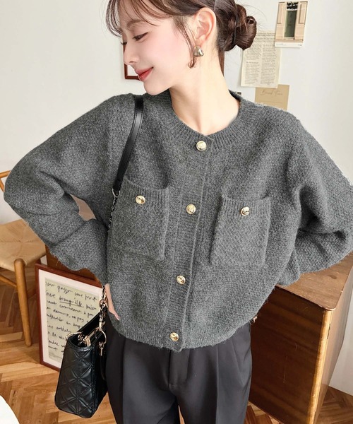 moment+(モーメントプラス)の「Wポケット金ボタンニットカーディガン(カーディガン/ボレロ・レディース・レッド/チャコールグレー/ブラック/アイボリー・L/M)」の14枚目の写真