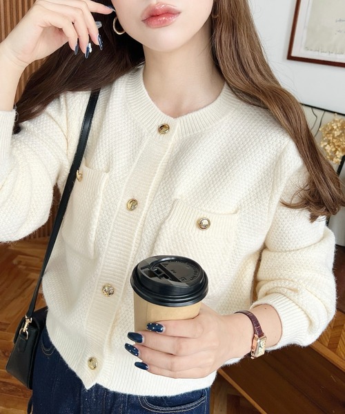 moment+(モーメントプラス)の「Wポケット金ボタンニットカーディガン(カーディガン/ボレロ・レディース・レッド/チャコールグレー/ブラック/アイボリー・L/M)」の20枚目の写真