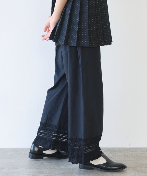 bulle de savon（ビュルデサボン）の「tiered lace パンツ（その他パンツ・レディース・ブラック/ホワイト・FREE）」の2枚目の写真