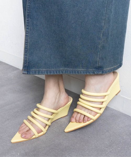 Fabby fabby(ファビィーファビィー)の「ロングノーズストラップウエッジサンダル(サンダル・レディース・ブラック/グリーン/イエロー/シルバー/オフホワイト・LARGE/MEDIUM/SMALL)」の17枚目の写真
