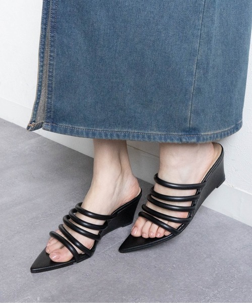 Fabby fabby(ファビィーファビィー)の「ロングノーズストラップウエッジサンダル(サンダル・レディース・ブラック/グリーン/イエロー/シルバー/オフホワイト・LARGE/MEDIUM/SMALL)」の15枚目の写真