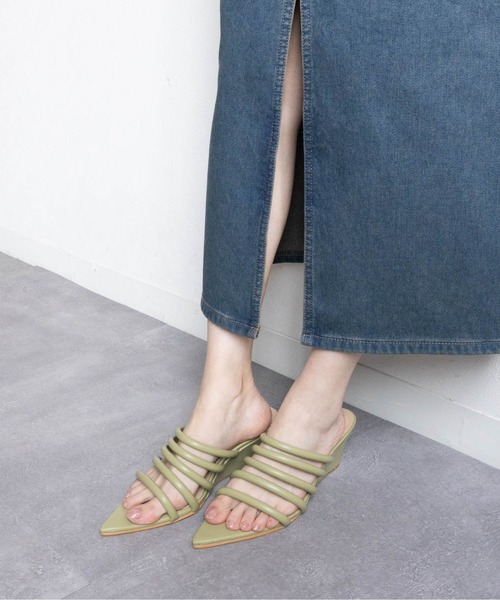 Fabby fabby(ファビィーファビィー)の「ロングノーズストラップウエッジサンダル(サンダル・レディース・ブラック/グリーン/イエロー/シルバー/オフホワイト・LARGE/MEDIUM/SMALL)」の20枚目の写真