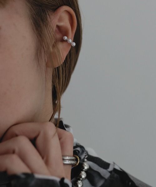 Rechic(リシック)の「パールラインイヤーカフ(イヤーカフ・レディース・ゴールド/シルバー・FREE)」の1枚目の写真