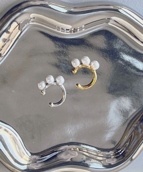 Rechic(リシック)の「パールラインイヤーカフ(イヤーカフ・レディース・ゴールド/シルバー・FREE)」の4枚目の写真