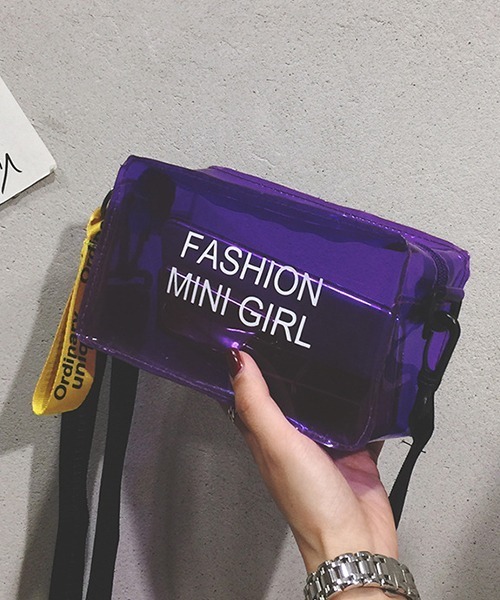 c.u.l（シーユーエル）の「クリアバッグ レタリングデザイン ショルダーバッグ cula1122（ショルダーバッグ・レディース・ピンク/ホワイト/オレンジ/パープル/イエロー/ブルー/ブラック・FREE）」の4枚目の写真