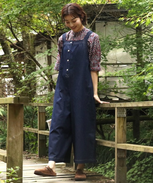 KRIFF MAYER Lady's Collection（クリフメイヤーレディースコレクション）の「【着脱簡単】デニムフレアサロペット（サロペット/オーバーオール・レディース・ライトブルー/ブラック/ストライプ/ネイビー/ダークブルー・LARGE/MEDIUM）」の4枚目の写真