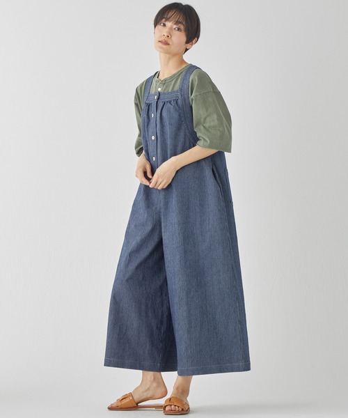KRIFF MAYER Lady's Collection（クリフメイヤーレディースコレクション）の「【着脱簡単】デニムフレアサロペット（サロペット/オーバーオール・レディース・ライトブルー/ブラック/ストライプ/ネイビー/ダークブルー・LARGE/MEDIUM）」の3枚目の写真