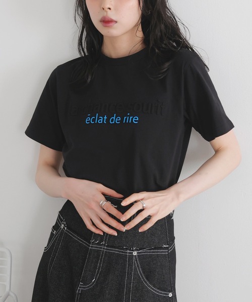 新品タグ付き　モノグラム エンボス　Ｔシャツ 46-250127105-04-7g.jpg