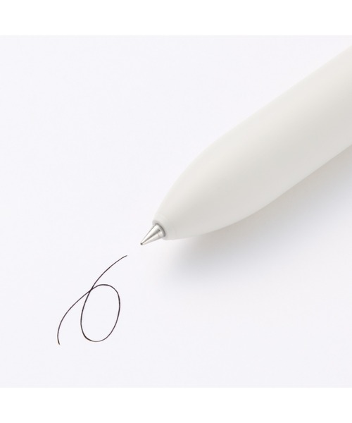 無印良品（ムジルシリョウヒン）の「書き味なめらかな４色油性ボールペン　０．３８ｍｍ　黒・赤・青・緑（ステーショナリー・メンズ・その他・FREE）」の3枚目の写真