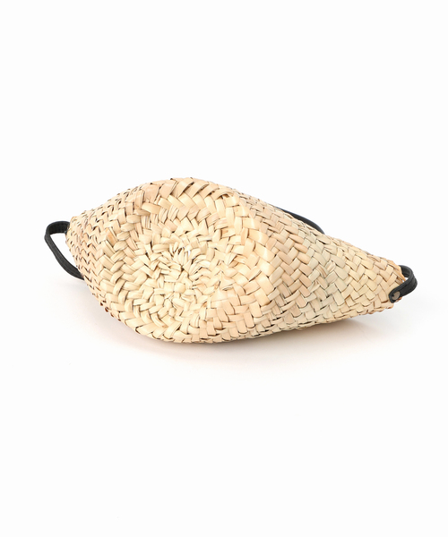 バッグ KECH LeS ESSENTIELS RAFFIA LEATHER FLAP KECH LeS ESSENTIELS RAFFIA LEATHER FLAP - メルカリ