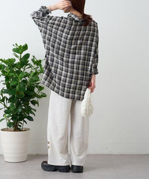 w closet(ダブルクローゼット)の「【2サイズ展開】フラワーアイレットスウェットパンツ(その他パンツ・レディース・グレー/アイボリー・0/1)」の21枚目の写真