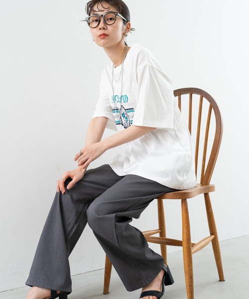 SABUROKU(サブロク)の「【SABUROKU】 今季の マストアイテム フロント シャーリング Tシャツ が登場!(Tシャツ/カットソー・レディース・ホワイト/チャコールグレー・M)」の11枚目の写真