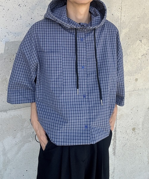 UNDERSTATEMENTs(アンダーステイトメント)の「【ユニセックス】半袖チェックシャツパーカー/フーディ(シャツ/ブラウス・メンズ・ブルー/レッド・MEDIUM/LARGE)」の15枚目の写真