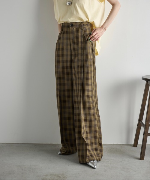 THE YOn（ザヨン）の「チェックタックワイドパンツ（その他パンツ・レディース・カーキブラウン/ベージュ・S/M）」の7枚目の写真