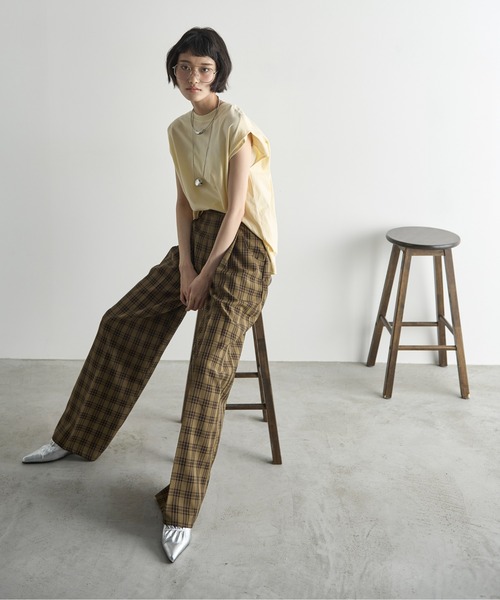 THE YOn（ザヨン）の「チェックタックワイドパンツ（その他パンツ・レディース・カーキブラウン/ベージュ・S/M）」の20枚目の写真