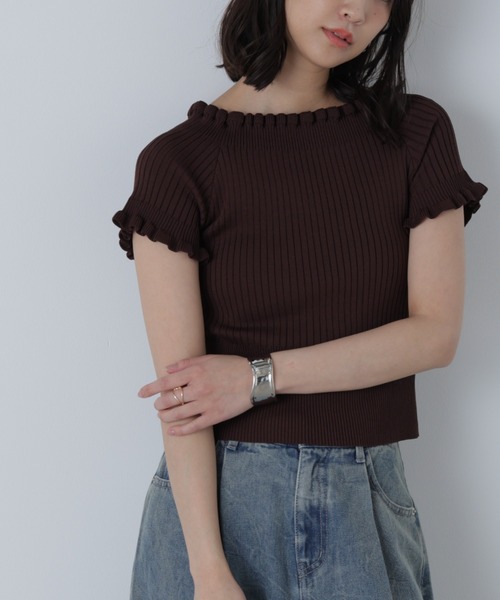 FREE'S MART（フリーズマート）の「◆2WAYオフショルフリルリブ半袖ニット（ニット/セーター・レディース・ブラック/オレンジ/ホワイト/ブラウン/ブルー系その他・FREE）」の3枚目の写真