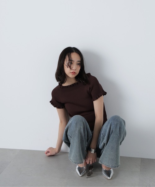 FREE'S MART（フリーズマート）の「◆2WAYオフショルフリルリブ半袖ニット（ニット/セーター・レディース・ブラック/オレンジ/ホワイト/ブラウン/ブルー系その他・FREE）」の15枚目の写真