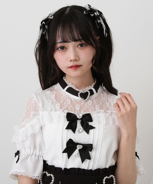 DearMyLove（ディアマイラブ）の「ハートビジューリボンオフショル風レースブラウス（シャツ/ブラウス・レディース・ブラック/ベビーピンク/ホワイト×ブラック/ホワイト×ピンク・3L/LL/LARGE/MEDIUM）」の14枚目の写真