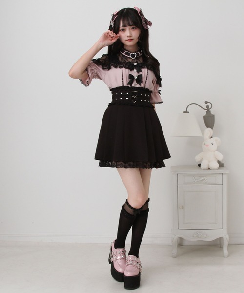 DearMyLove（ディアマイラブ）の「ハートビジューリボンオフショル風レースブラウス（シャツ/ブラウス・レディース・ブラック/ベビーピンク/ホワイト×ブラック/ホワイト×ピンク・3L/LL/LARGE/MEDIUM）」の17枚目の写真