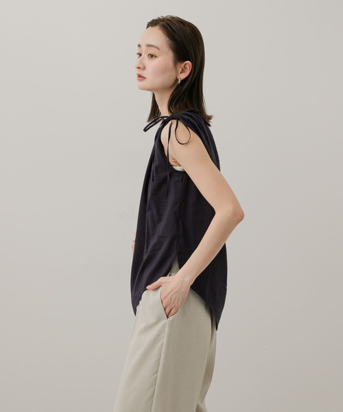 SENSE OF PLACE by URBAN RESEARCH（センスオブプレイスバイアーバンリサーチ）の「アシンメトリーシャーリングトップ（シャツ/ブラウス・レディース・ベージュ/アイボリー/ネイビー・ONE）」の10枚目の写真