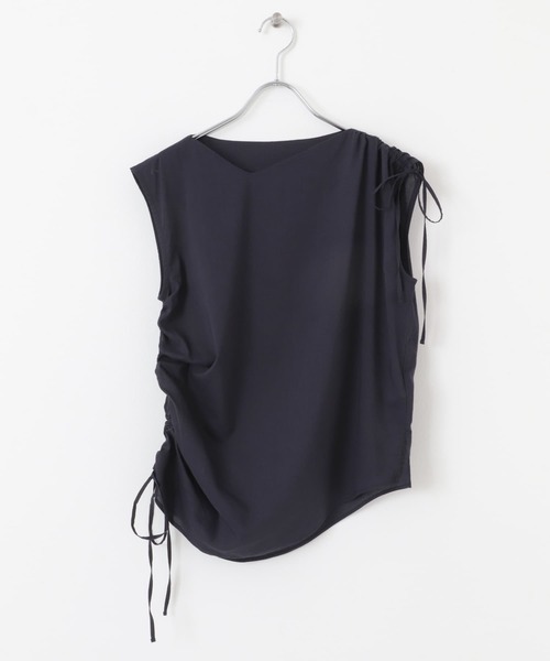 SENSE OF PLACE by URBAN RESEARCH（センスオブプレイスバイアーバンリサーチ）の「アシンメトリーシャーリングトップ（シャツ/ブラウス・レディース・ベージュ/アイボリー/ネイビー・ONE）」の16枚目の写真
