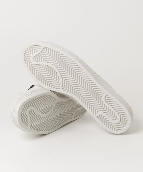 Y-3（ワイスリー）の「Y-3 SUPERSTAR（スニーカー・メンズ・グレー系その他・27.0cm/26.5cm/26.0cm/25.5cm/28.5cm/28.0cm/27.5cm/22.5cm/23.0cm/23.5cm/24.0cm/24.5cm/25.0cm/29.0cm/29.5cm）」の7枚目の写真