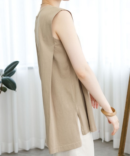 RCD(アールシーディー)の「肩タックノースリーブ(Tシャツ/カットソー・レディース・ブラック/グレイッシュベージュ/オフホワイト/チャコールグレー・M-L/LL~3L/4L~5L)」の13枚目の写真