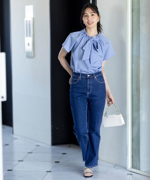 ANY SIS(エニィスィス)の「【洗える】ギャザーネック ブラウス(シャツ/ブラウス・レディース・スカイブルー系/ダークブラウン系1・2)」の4枚目の写真
