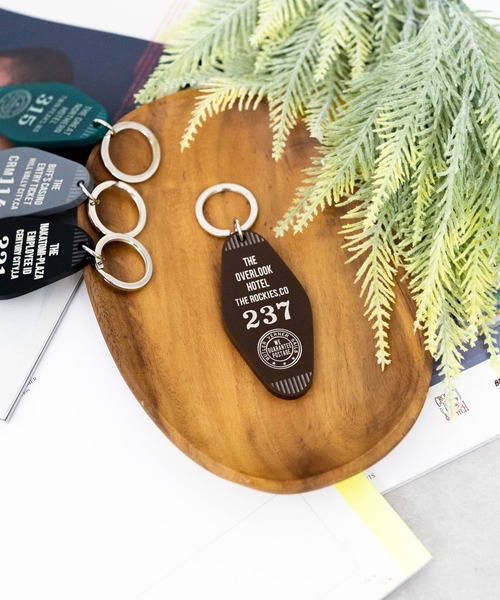 Butler Verner Sails（バトラーヴァーナーセイルス）の「Butler Verner Sails バトラーバーナーセイルズ 日本製 国産 Movie Inspired Keychain モーテルキーアクリルキーホルダー JW-2978（キーホルダー・メンズ・グレー/ブラック/ブラウン/グリーン・FREE）」の5枚目の写真