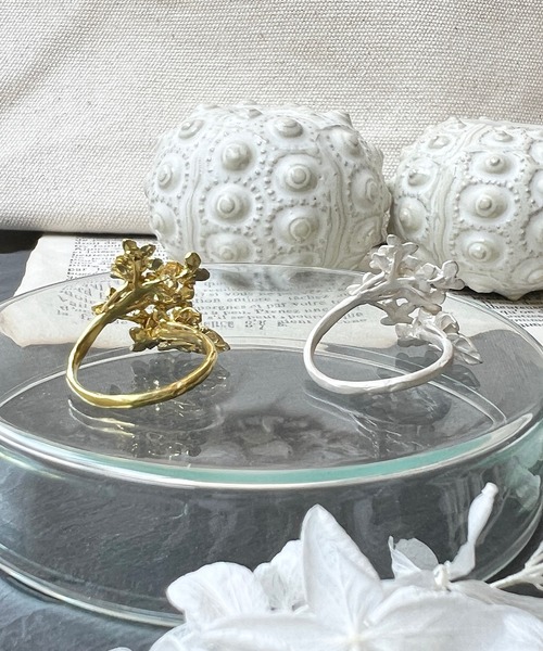 m.soeur（エムスール）の「アジサイのリング（リング・レディース・シルバー/ゴールド・FREE）」の5枚目の写真