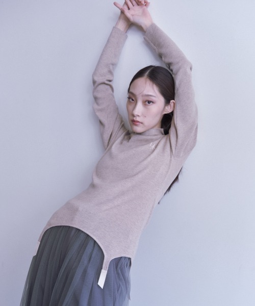 HONEY MI HONEY（ハニーミーハニー）の「garter high neck knit（ニット/セーター・レディース・アイボリー/ブラック/ベージュ・FREE）」の15枚目の写真
