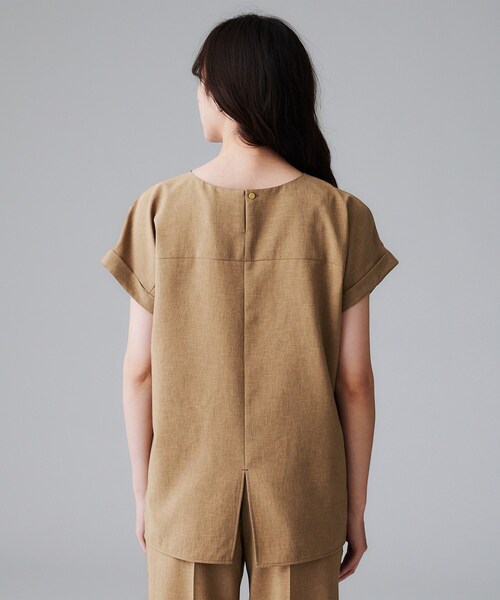 UNTITLED（アンタイトル）の「【セットアップ可/はっ水/通勤】リラククール 半袖ブラウス（シャツ/ブラウス・レディース・ブラック/ブラウン系/チャコールグレー・50/48/46/44/04/03/02/01/00）」の19枚目の写真