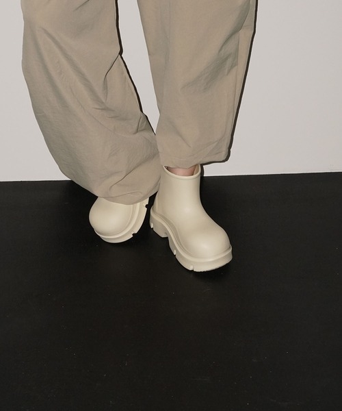 chuclla（チュクラ）の「ボリュームラウンド ショートブーツ chs25a012（ブーツ・レディース・アイボリー/ブラック・S/M/L）」の6枚目の写真