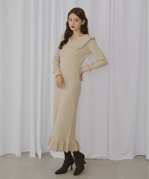 Olu.(オルドット)の「フリルリブニットワンピース(ワンピース・レディース・ブラック/ベージュ/モカ・0/1)」の16枚目の写真