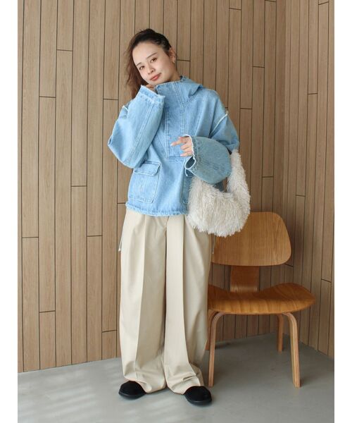 Ungrid（アングリッド）の「ウエストリメイクタックカーブパンツ（その他パンツ・レディース・グレー/ベージュ・SMALL/MEDIUM）」の9枚目の写真