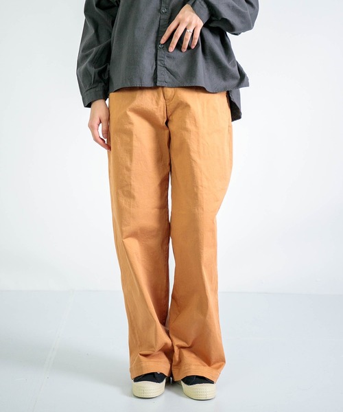 D.M.G.（ドミンゴ）の「[D.M.G. / ディーエムジー] ロイカチノストレッチ ストレートチノパンツ（チノパンツ・レディース・コーラル・M/SS/L/S）」の13枚目の写真